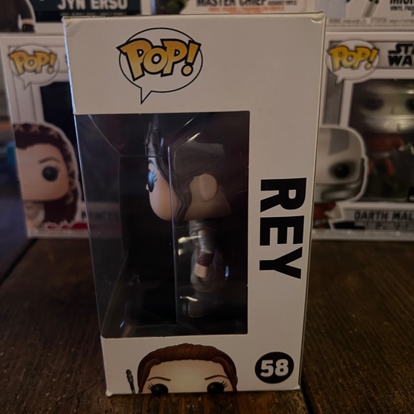 Funko Pop #58 Rey - Picture 2 of 8